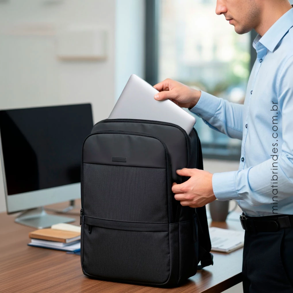 Mochila Masculina Bizz com Cadeado